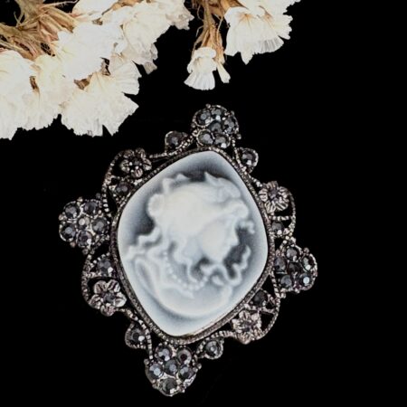 Broche Camafeo Retro Victoriano Perfil Dama Cristales Negros Fantasía Vintage